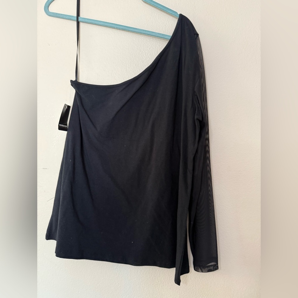 Torrid Black One-Shoulder Long Sleeve Top